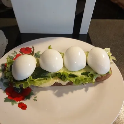Бутерброд с яйцами