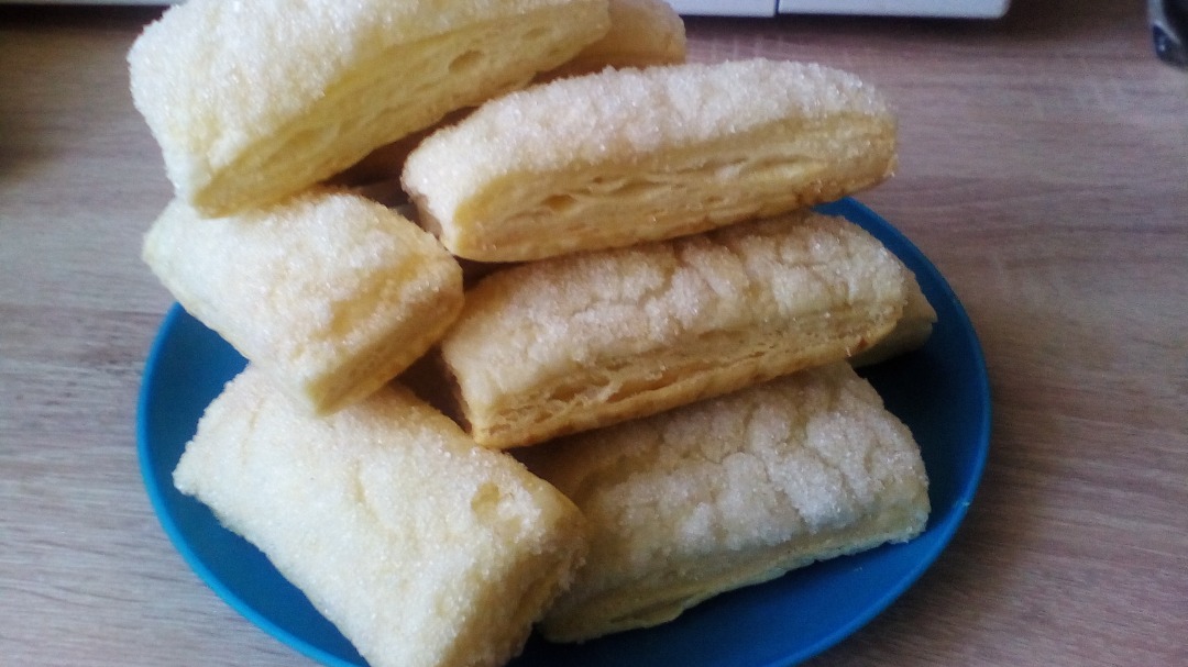Язычки по "7 копеек" с сахаром из школьной столовки