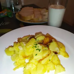 🌿Картошка🥔 жареная с чесноком🧄на топлёном масле