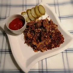 Мясо лося с гречкой