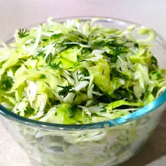 Салат из свежей капусты и огурца