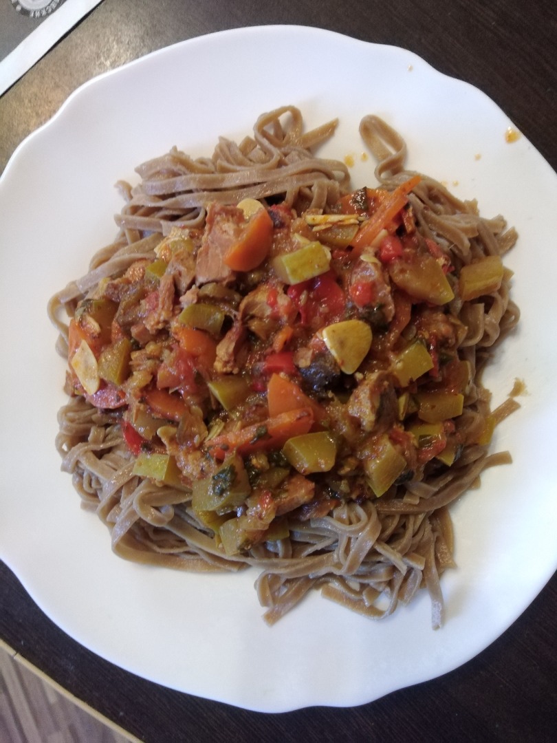 Подлива из мяса и овощей "Остатки сладки"