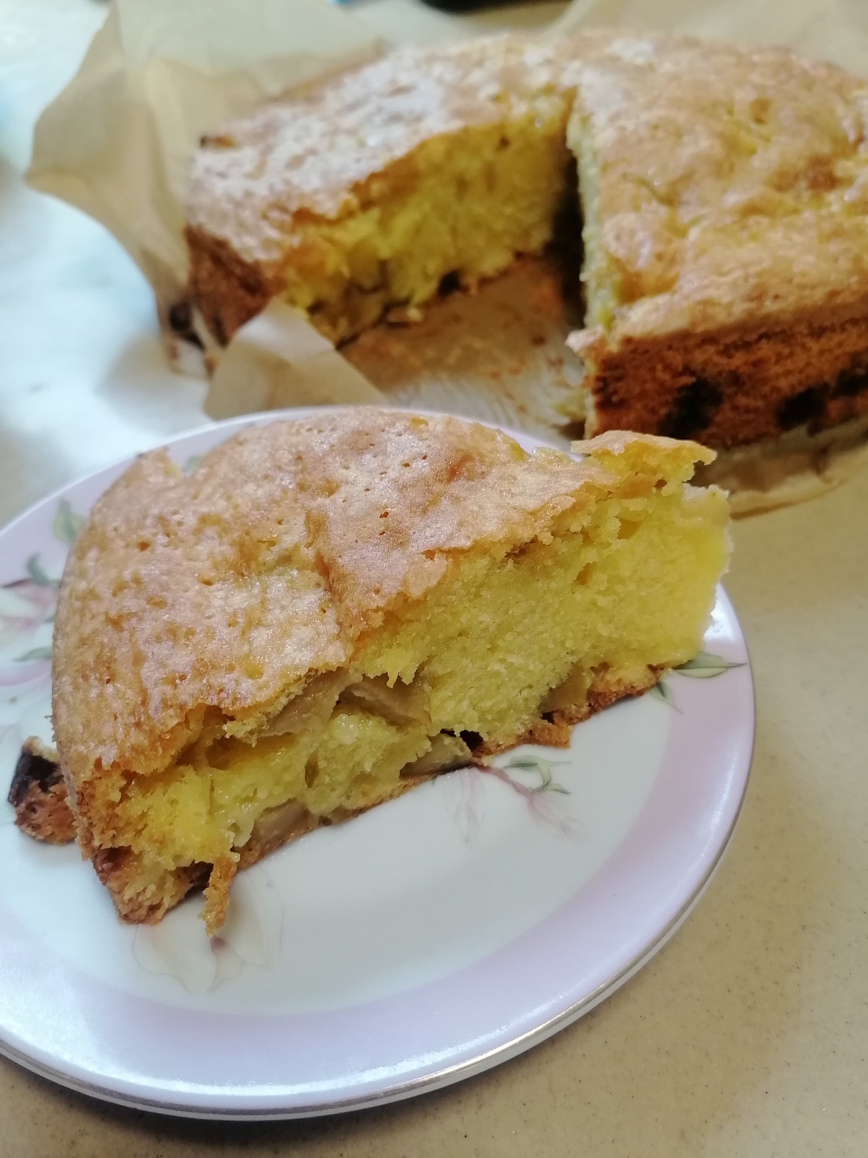 Шарлотка с яблоками
