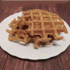 Вафли из нутовой муки с кабачком