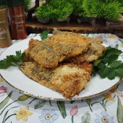 Скумбрия запечённая в панировочных сухарях 