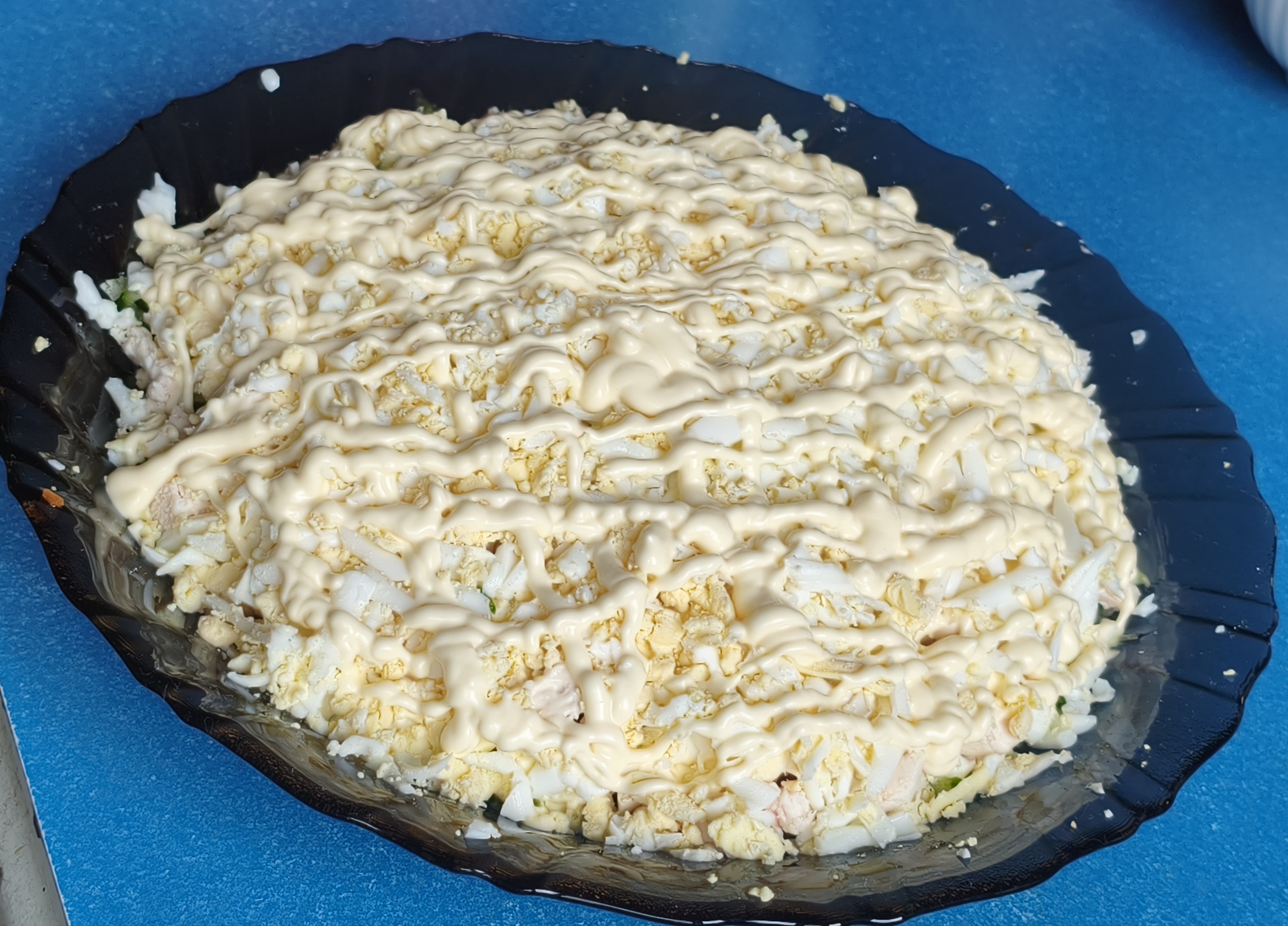 Салат из курицы, корейской моркови и свежего огурца