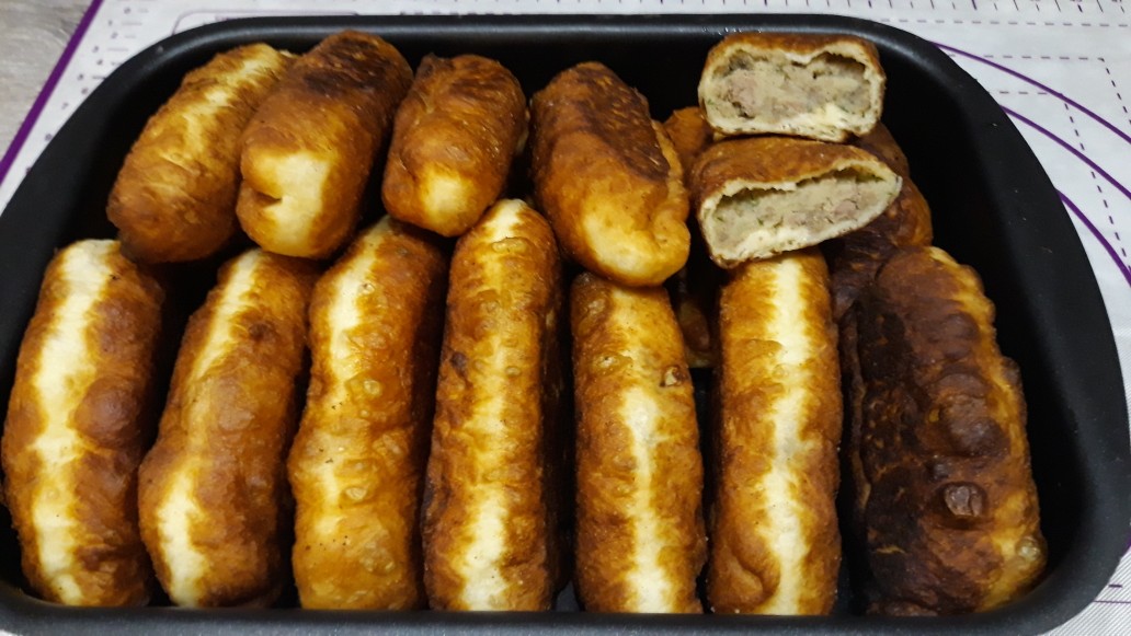 Дрожжевые пирожки с картофелем и печенью