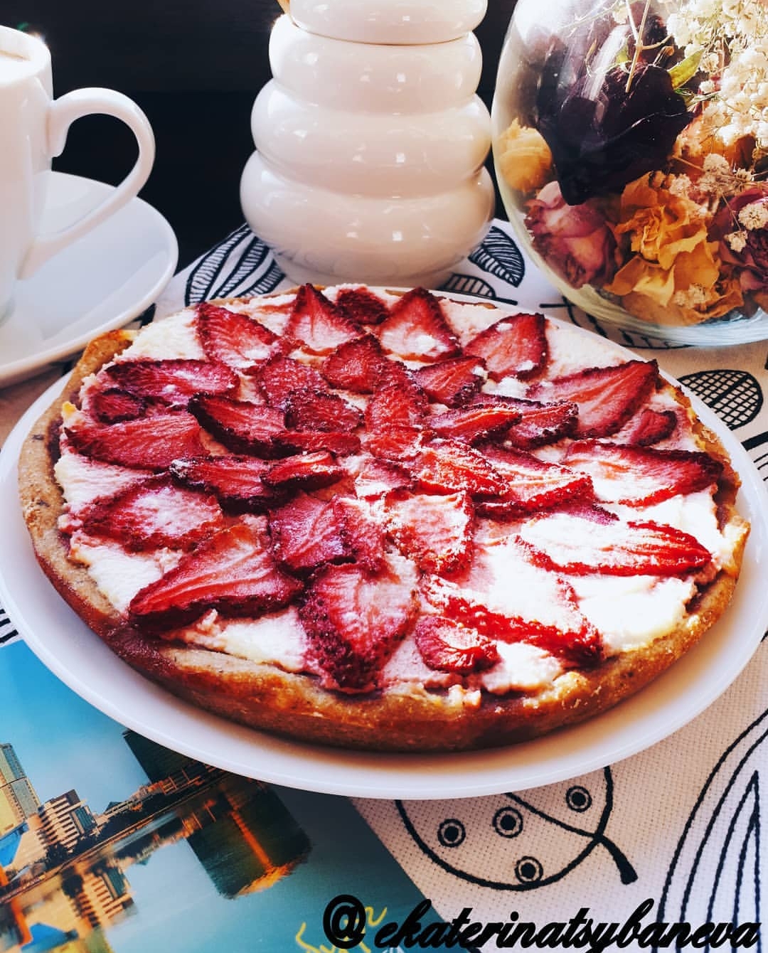 Творожно-клубничный тарт🍓