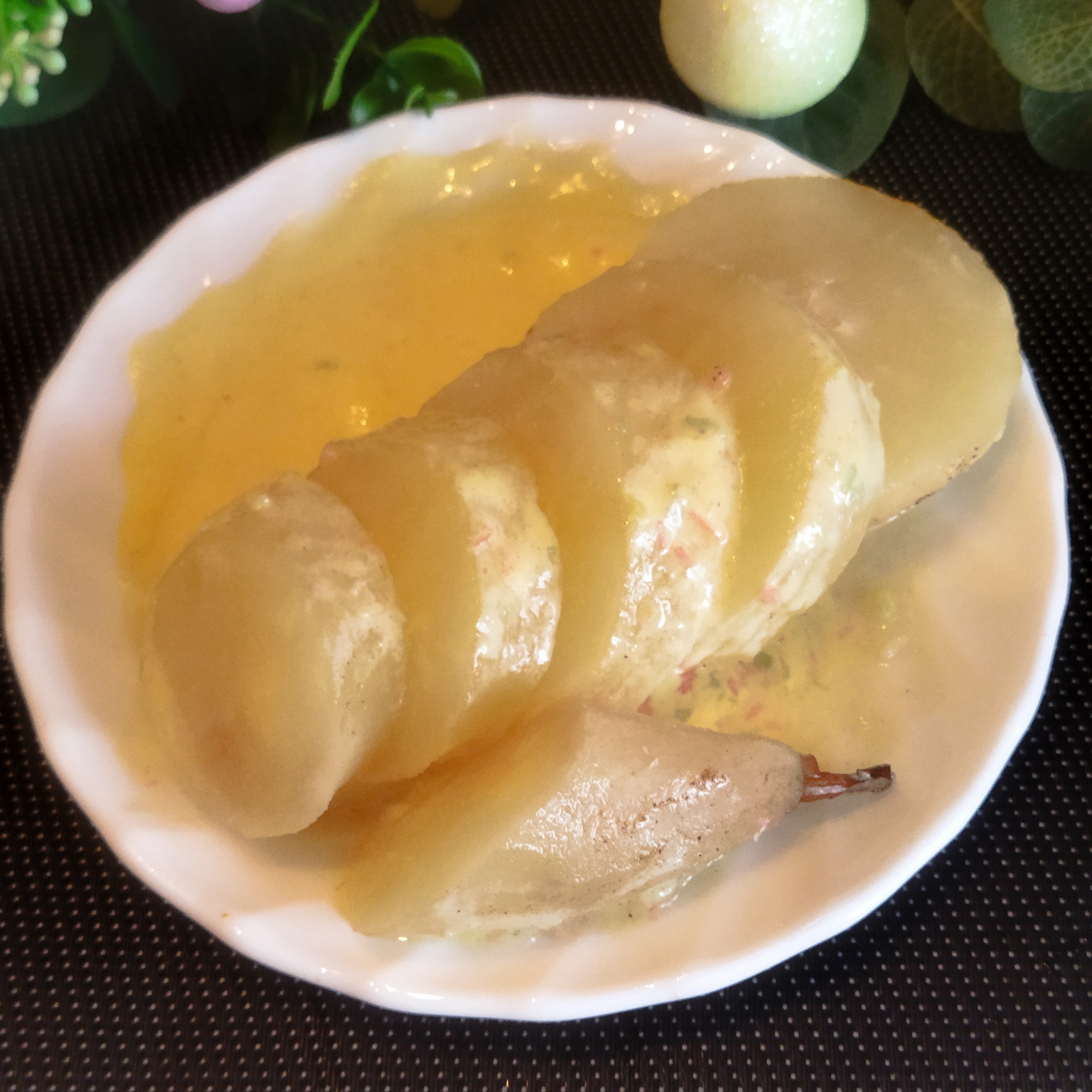 Груши в вине томленые