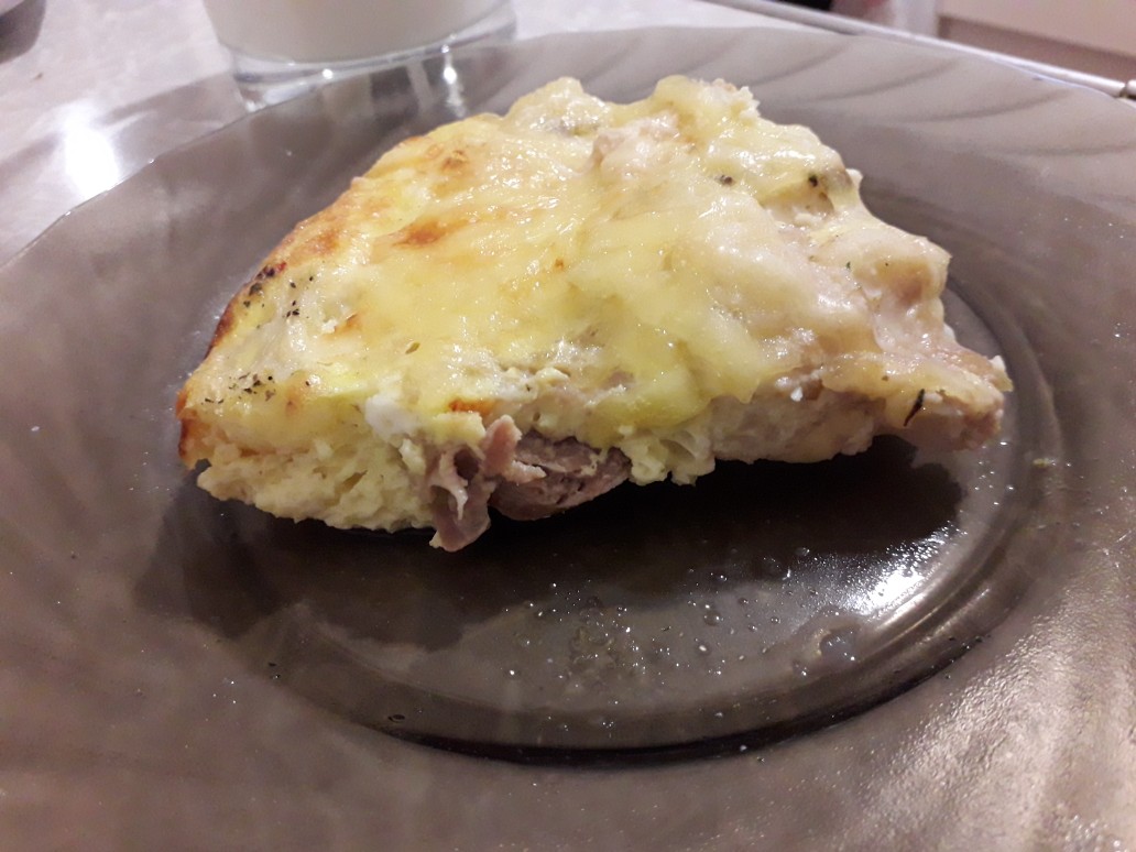 Курица с капустой в омлете