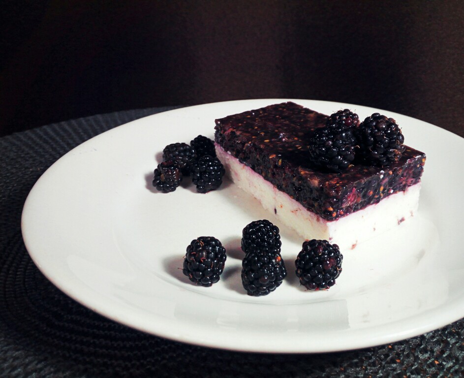 Творожное суфле с ежевикой