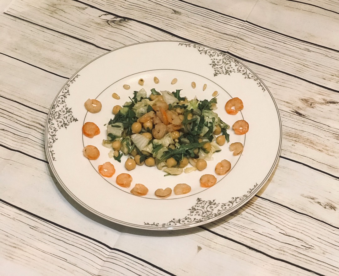 Салат с рукколой и креветками