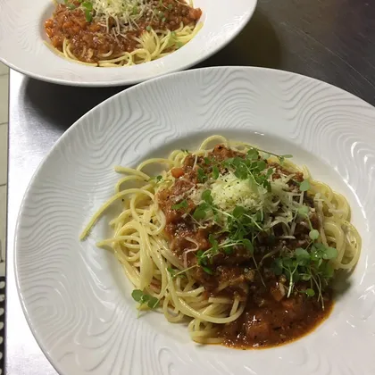 Спагетти «баланьезе»