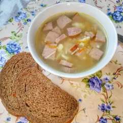 Быстрый суп с вермишелью, яйцом и ветчиной 🍲