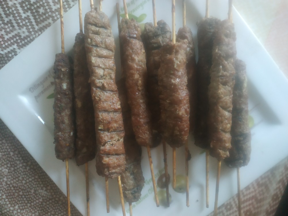 Люля кебаб на решетке