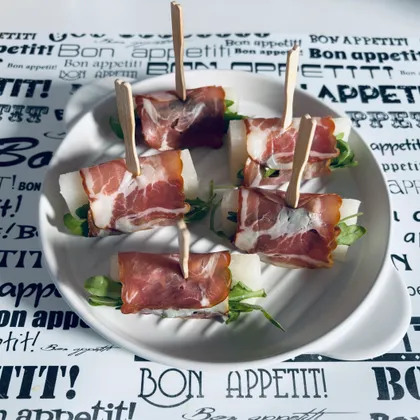 Закуска с дыней и пармской ветчиной