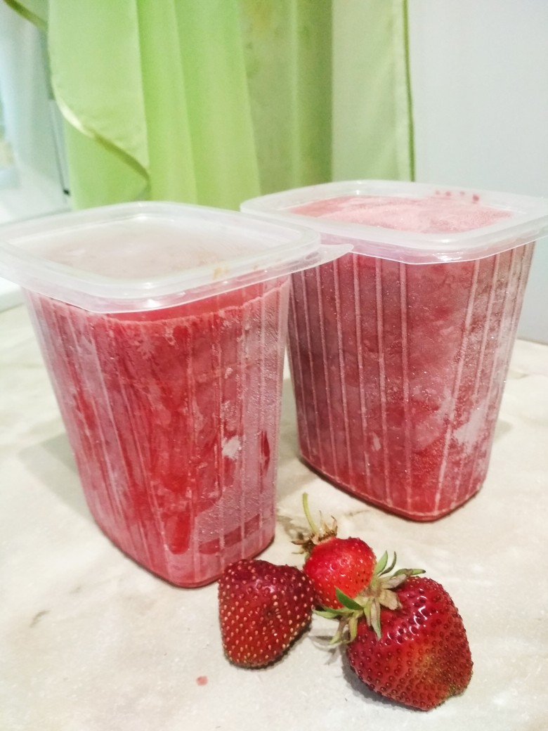 Замороженная перетертая клубника с сахаром 🍓🍓🍓 рецепт с фото пошаговый  от Татьяна Алешина 🌳 - Овкусе.ру