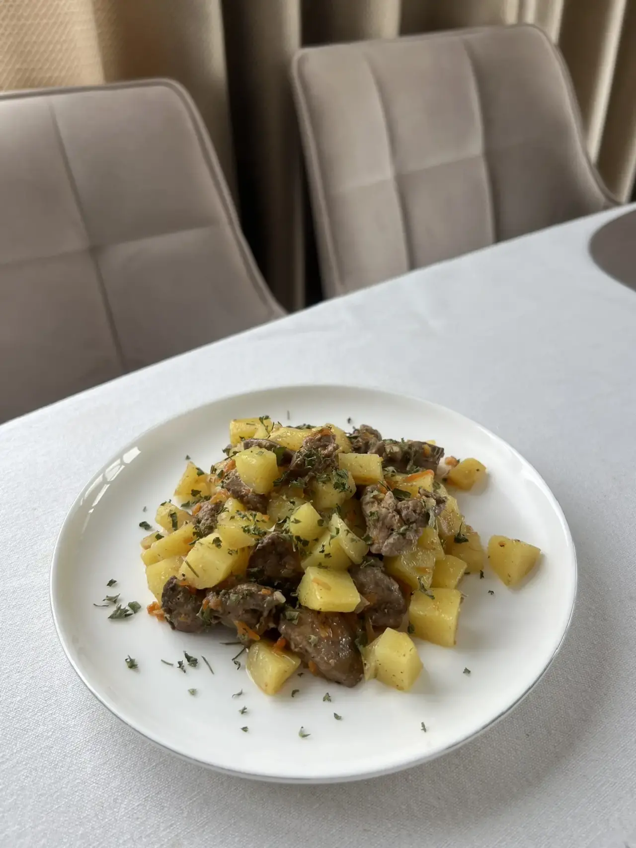 Куриная печень с картофелем
