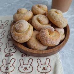 Быстрое слоёное печенье «Завитушки» на кефире 🍪