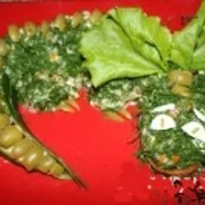 Салат новогодний из простых продуктов «Дракон»