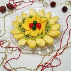 Фруктовая тарелка 🎄🎄🎄🎄🍍🍍🍍🍒🍒