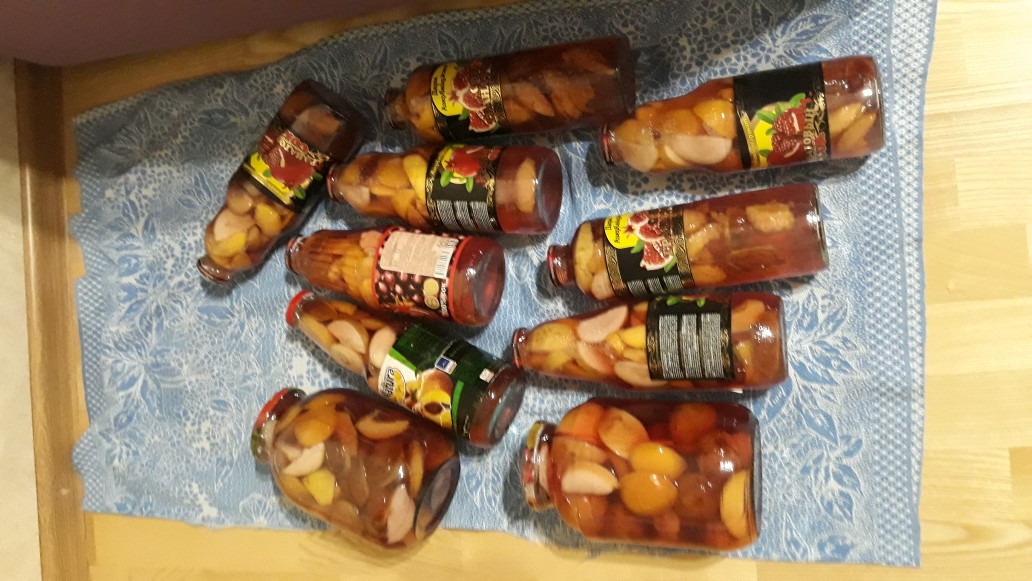 Компот из слив, персиков и яблок