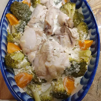 Курица с брокколи в кефирном маринаде