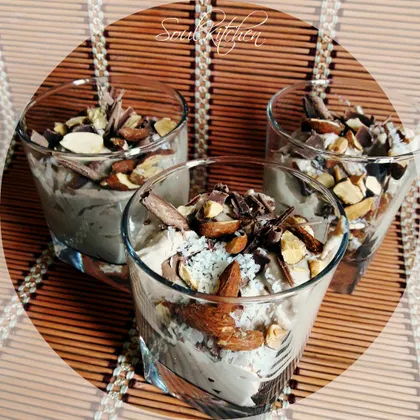 Нежный кофейно-творожный десерт с миндалем