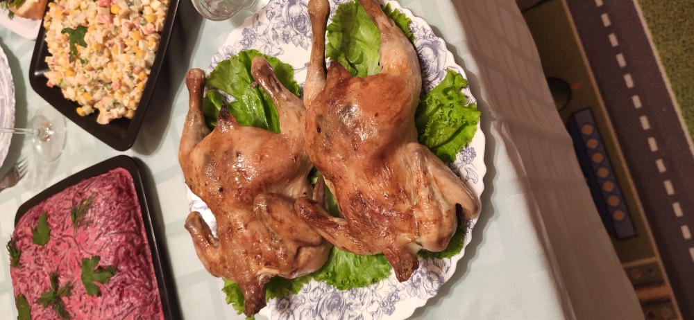 Цыпленок корнишон в духовке с гречкой