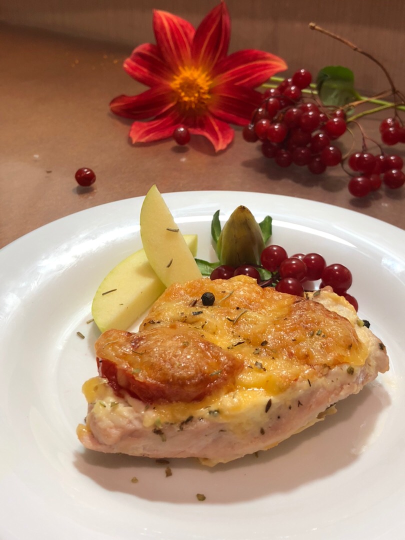 Стейк из индейки под сырной корочкой