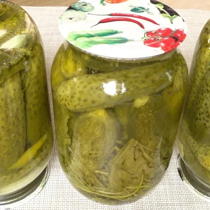 Хрустящие маринованные огурцы с рукколой | Crispy pickled cucumbers with arugula