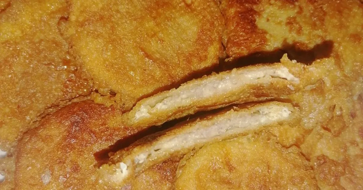 Вафельные коржи с мясной начинкой, обжаренные в кляре - рецепт с фото
