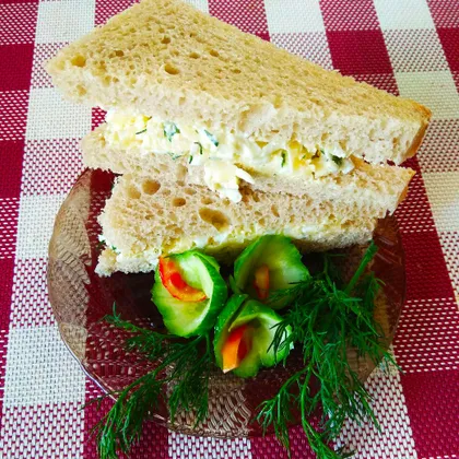 Сэндвич с яичным салатом