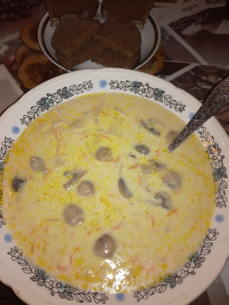 Овощной крем-суп с плавленным сырком