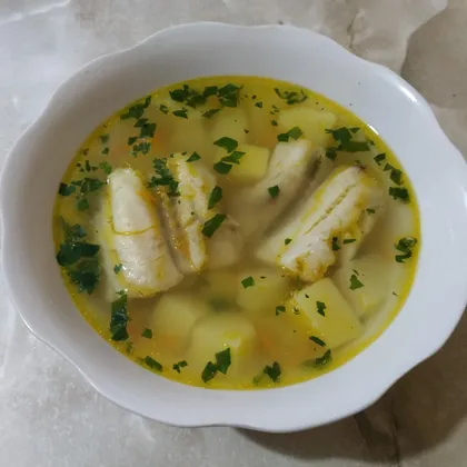 Рыбный суп из хека и хребтами от пангасиуса с картофелем