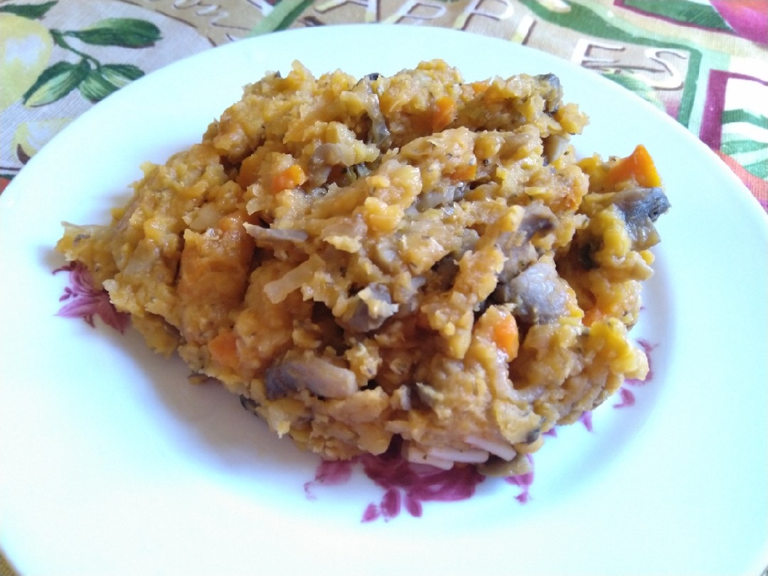 Чечевица с грибами