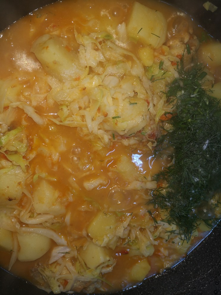 Как приготовить Тушеная капуста с картошкой, мясом и морковкой просто рецепт пошаговый