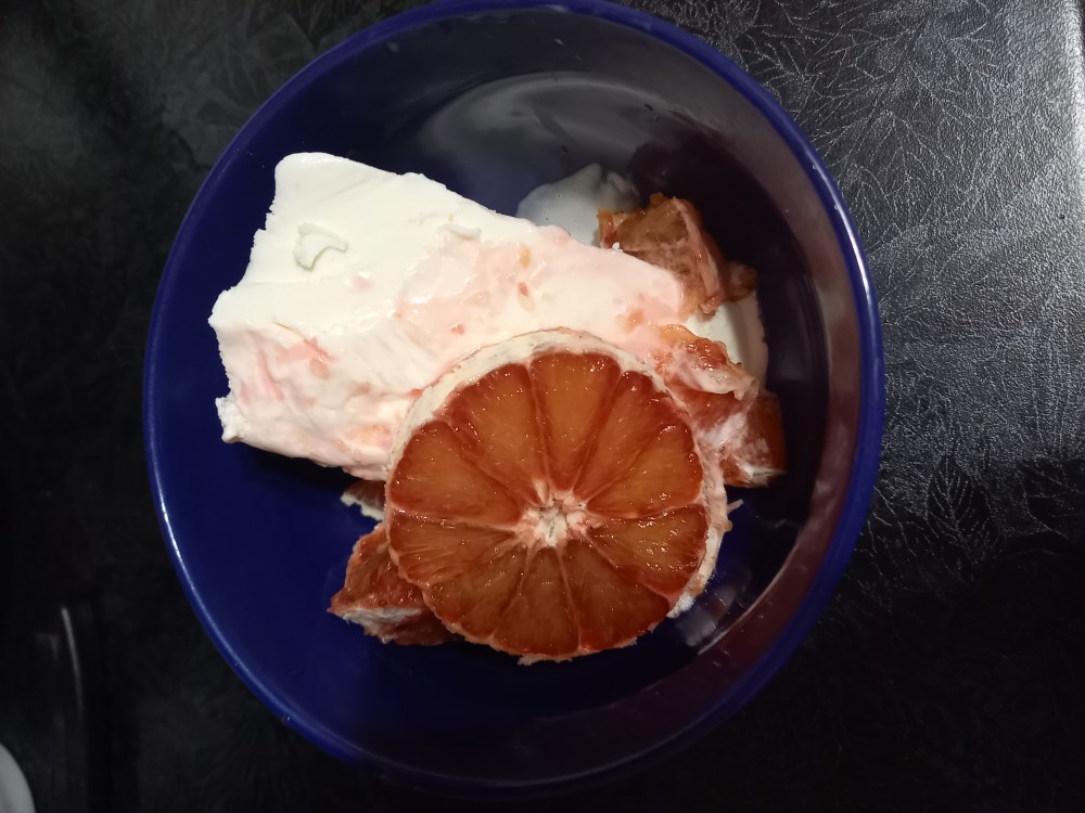 Интересная подача мороженого