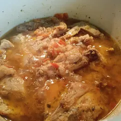 Тушёная курица с овощами