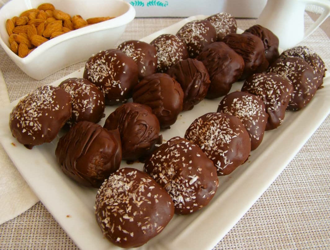 Шоколадные трюфельные шарики из печенья, пошаговый рецепт на ккал, фото, ингредиенты - Aleks