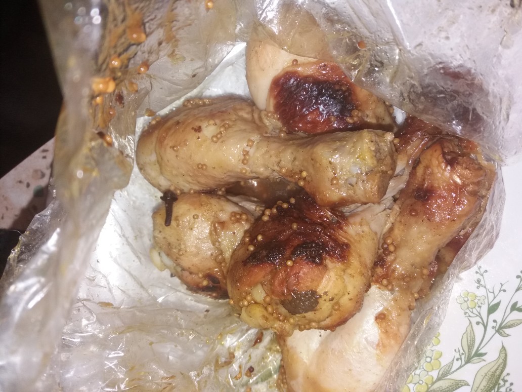 Ножки в рукаве