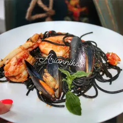 Pasta nera ai frutti di mare или чёрная паста с морепродуктами