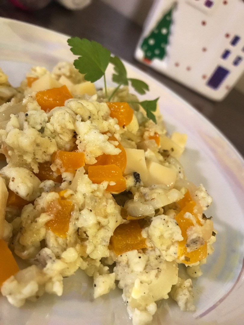 Скрембл 🍳 или яичница-болтунья (не классический вариант)