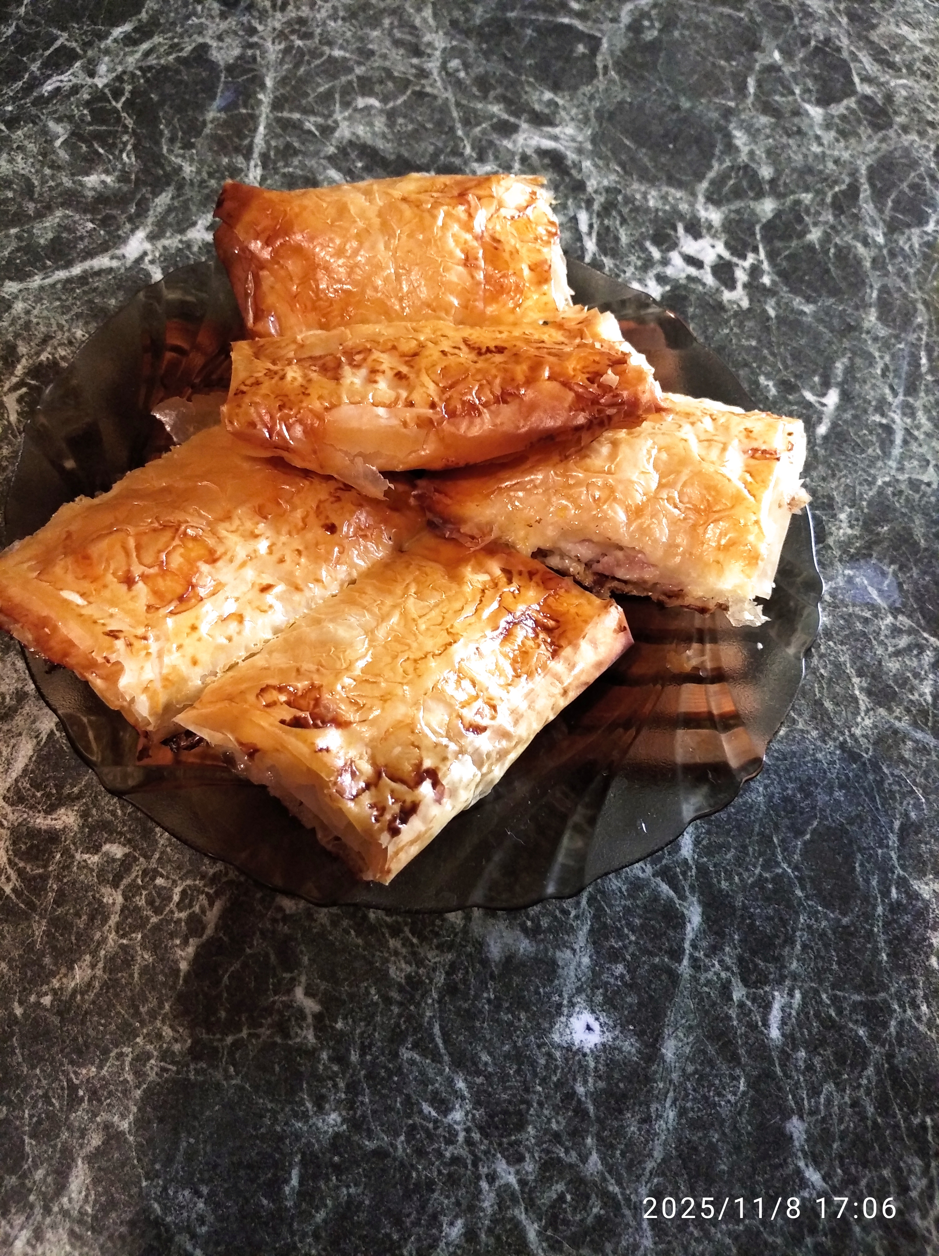 Слоеная самса из теста фило