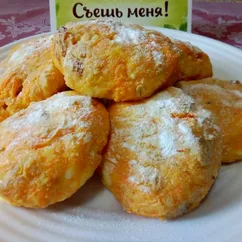 Сырники с морковью и изюмом