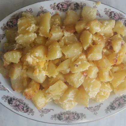 Картофель запеченный с сыром и майонезом