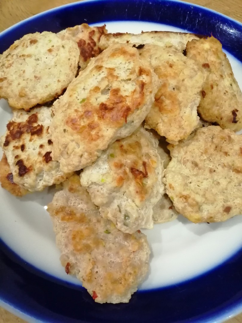 Котлетки из индейки и кабачка