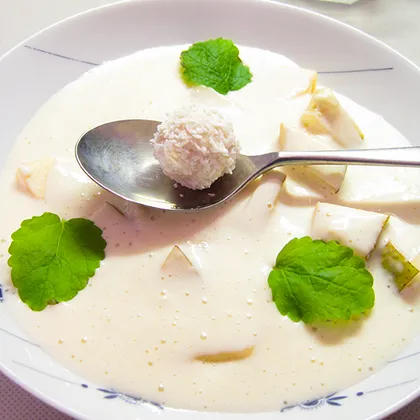 Молочный марципановый суп. Обед №16.  Milch - Marzipan – Suppe