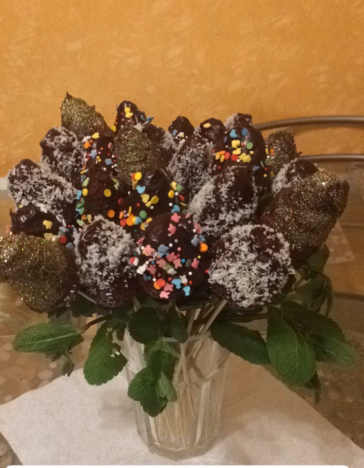 Клубника в шоколаде🥰