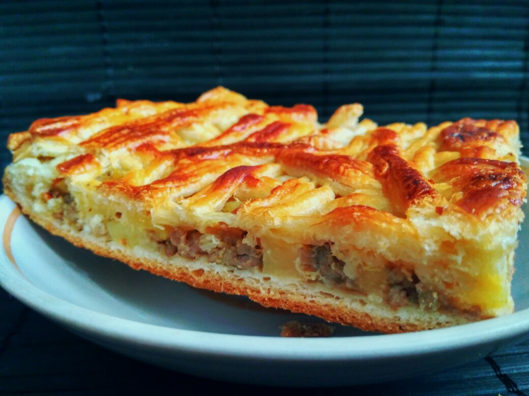 Картофельный пирог с фаршем, грибами, сыром и луком в духовке простой рецепт пошаговый